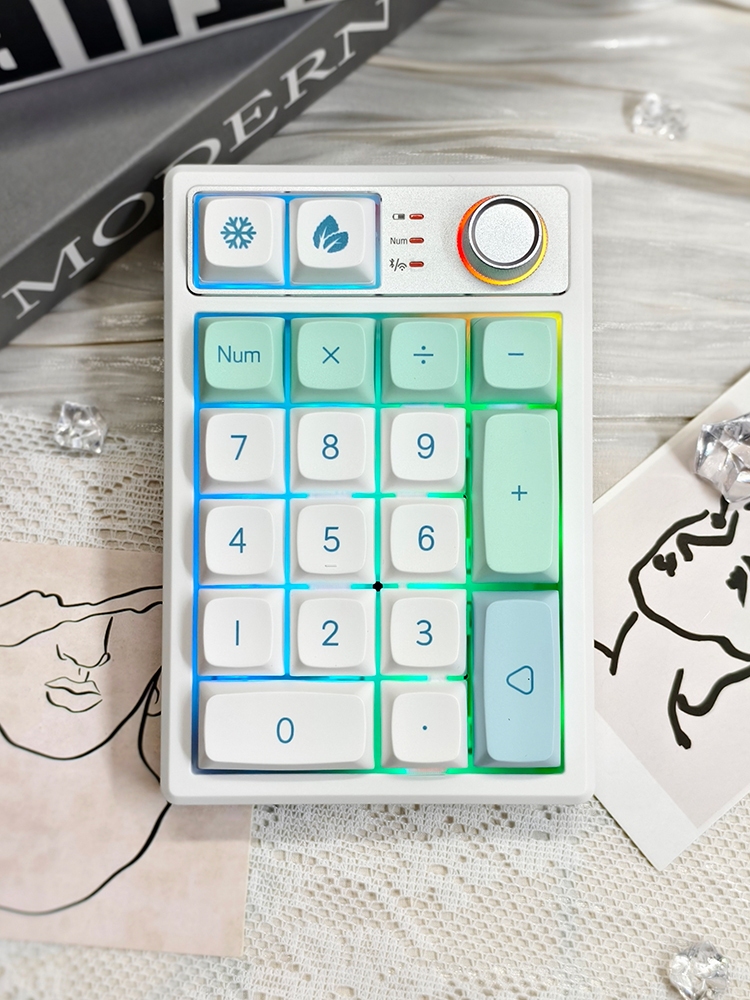 Tri-mode Bluetooth KEYCOOL Pro - Gaming Keyboard Number Pad recensie en prijs